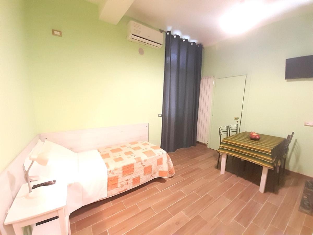 Torino Central-- Rooms And Apartments - Alba Exteriör bild