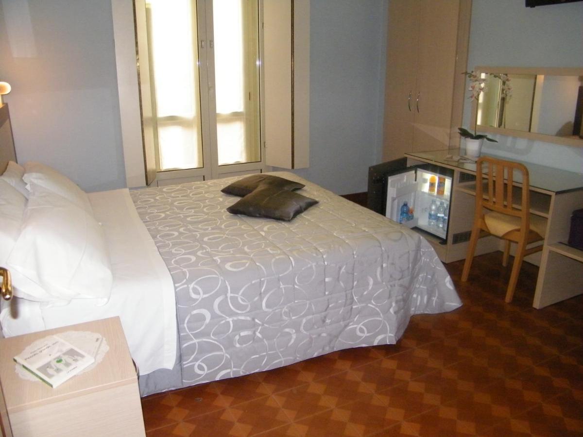 Torino Central-- Rooms And Apartments - Alba Exteriör bild