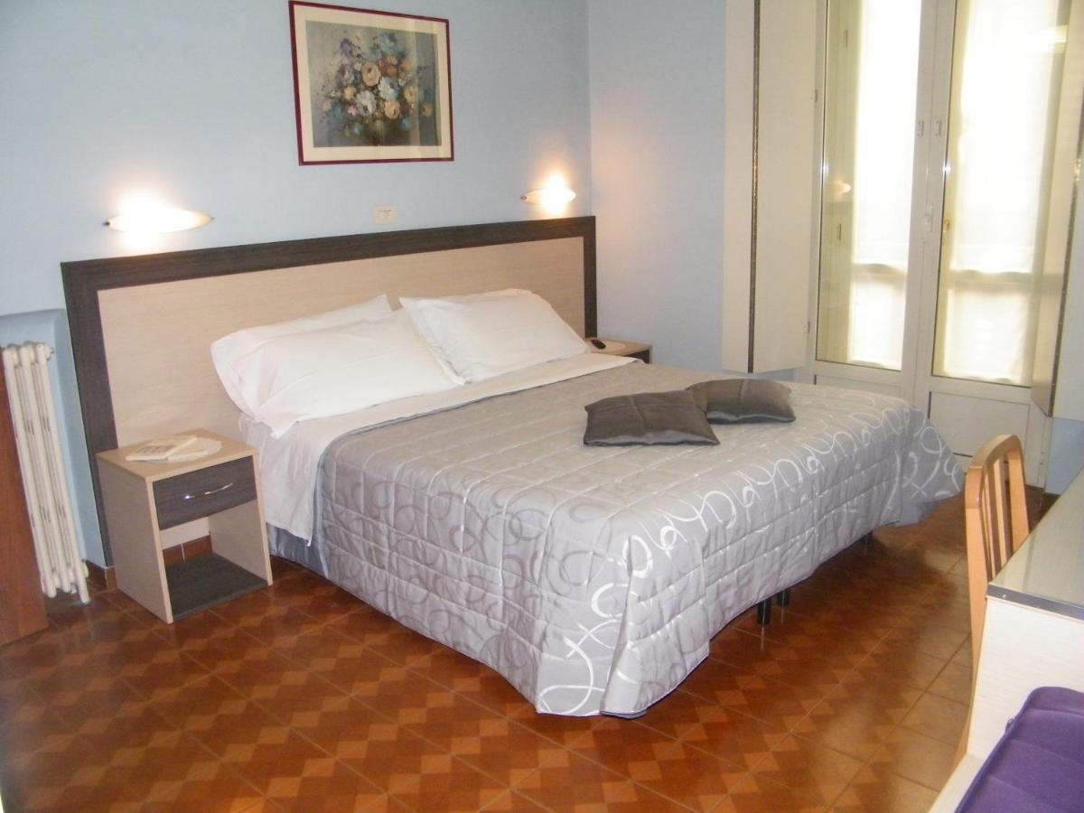 Torino Central-- Rooms And Apartments - Alba Exteriör bild