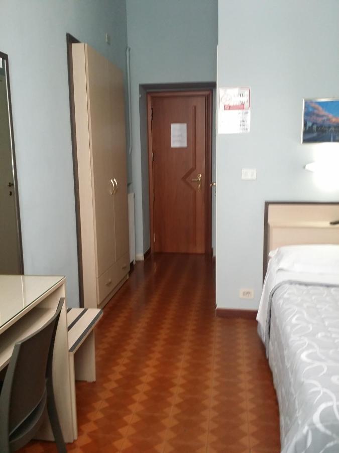 Torino Central-- Rooms And Apartments - Alba Exteriör bild